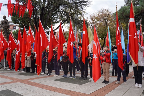Başkan Aydın, Cumhuriyet Bayramı Törenine katıldı