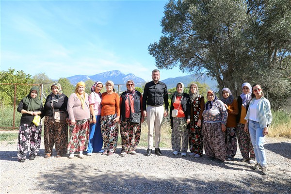 Başkan Duman, Dünya Kadın Çiftçiler Günü’nü kutladı
