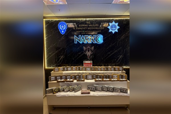 Edirne’de 210 milyon TL’lik kokain ele geçirildi