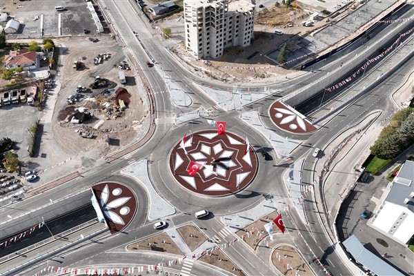 29 Ekim Katlı Kavşağı, hizmete açıldı