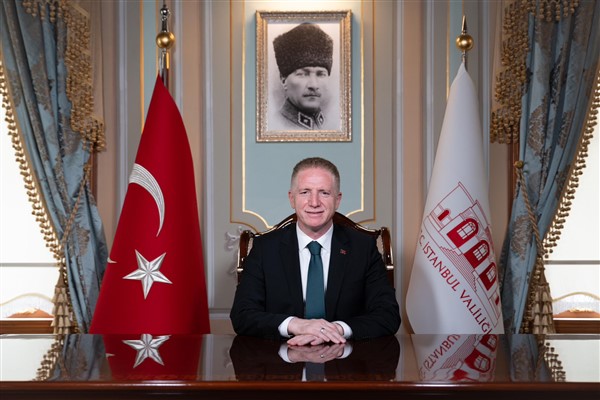 İstanbul Valisi Gül’e ziyaretler sürüyor