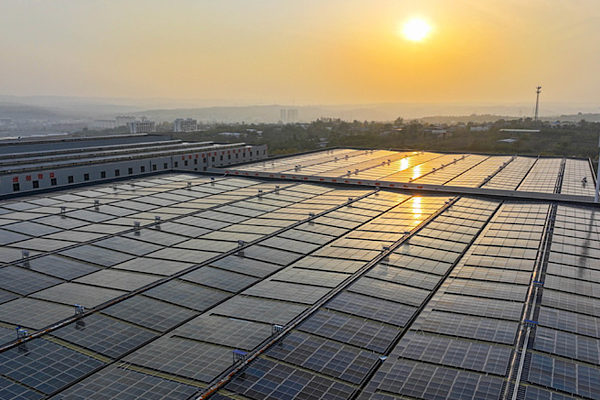 Çin’in elektrik üretim kapasitesi yüzde 17,3 arttı