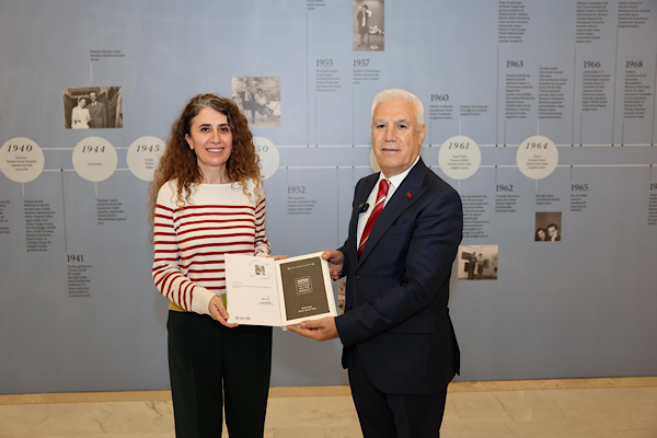 “Gözlerimin önündesin” sergisi sanatseverleri buluşturuyor