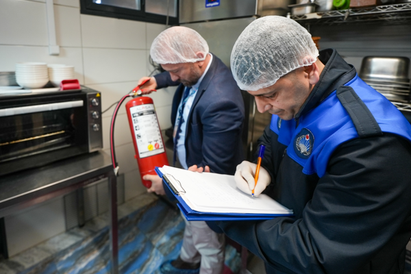 Maltepe’de gıda denetimleri sürüyor