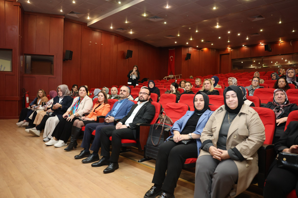 Çayırova’da Kadına Yönelik Şiddetle Mücadele Eğitimi gerçekleştirildi
