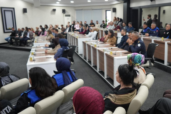 Niğde’de belediye personeline “kadına şiddetle mücadele” eğitimi