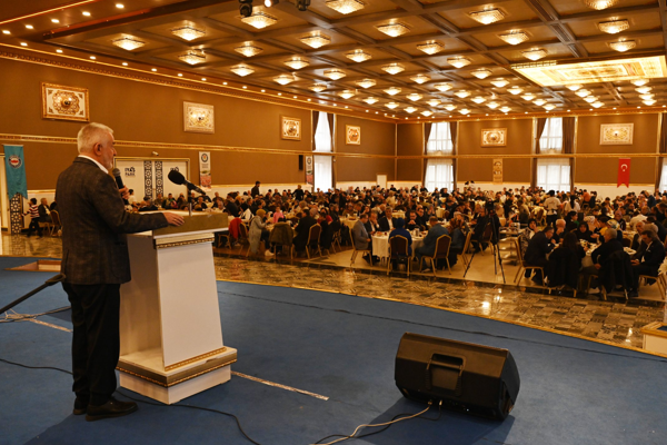 Başkan Başdeğirmen: Öğretmenlerimiz sayesinde ülkemiz daha aydınlık geleceklere ulaşacak