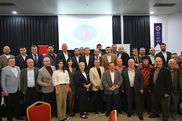 Karacabeyliler Derneği’nden eğitime destek kahvaltısı