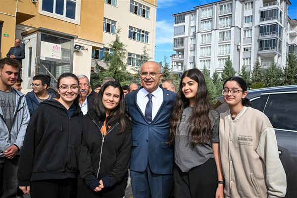 Başkan Er, öğrencilerle bir araya geldi