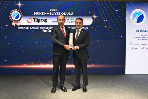 Vali Aktaş, KSO Sürdürülebilir Performans Ödül Töreni’ne katıldı