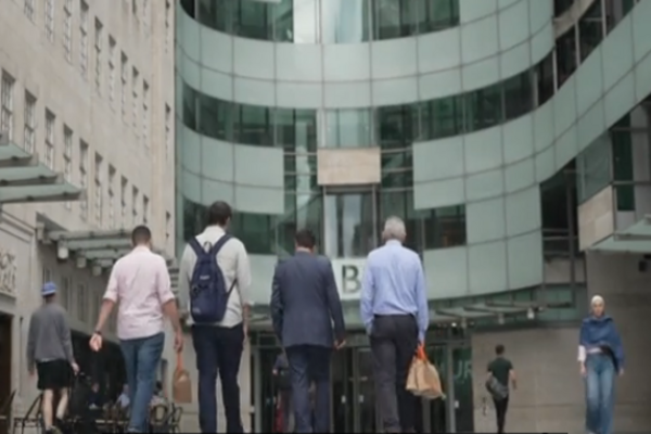 Trump, BBC’ye karşı yasal işlem başlatacak