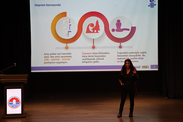 Maltepe’de çocuklara uygulamalı afet eğitimi