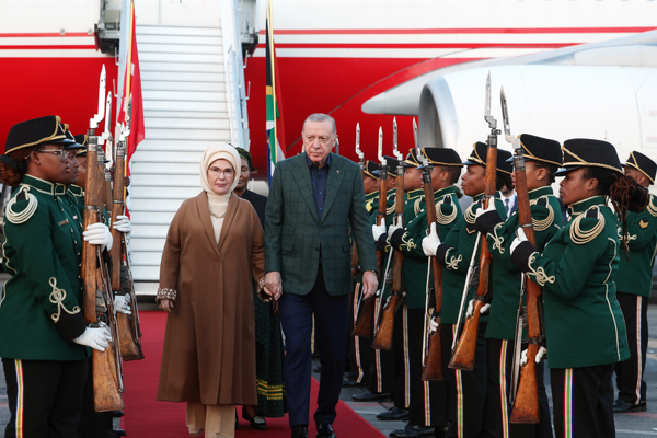 Cumhurbaşkanı Erdoğan, Johannesburg’a ulaştı