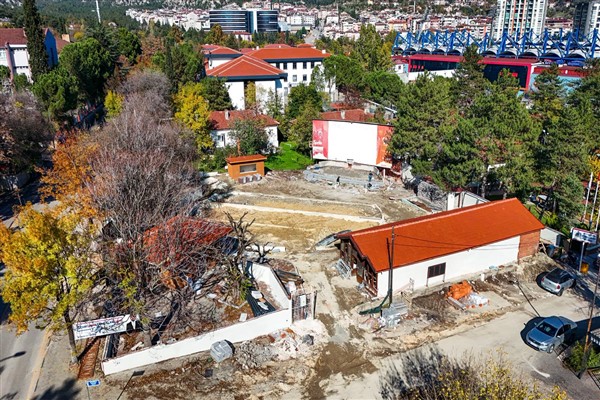 Yenişehir Açık Hava Sineması’ndaki çalışmalar devam ediyor
