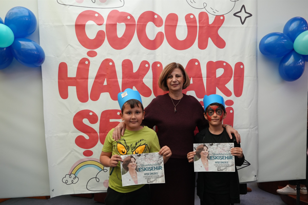 Büyükşehir, Çocuk Hakları Şenliği düzenledi