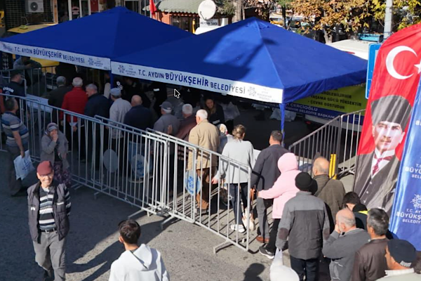 Çerçioğlu, Ata tohumu fidelerini Bozdoğan’da vatandaşlarla buluşturdu