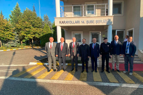 Kocaeli Valisi Aktaş, Karayolları 14. Şube Şefliğini ziyaret etti