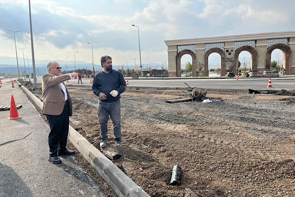 Büyükkılıç, kavşak düzenleme çalışmalarını yerinde inceledi