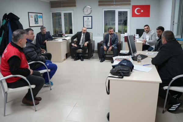 Başkan Sarıkurt, amatör kulüp yöneticileri ile bir araya geldi