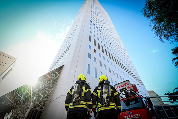 Mersin’de yangın ve kurtarma tatbikatı gerçekleştirildi