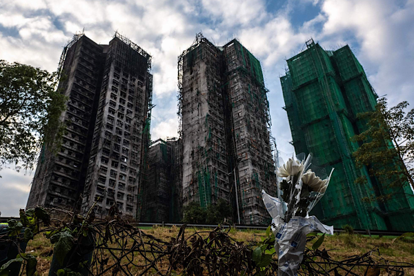 Hong Kong’da yangın mağdurlarına destek sürüyor