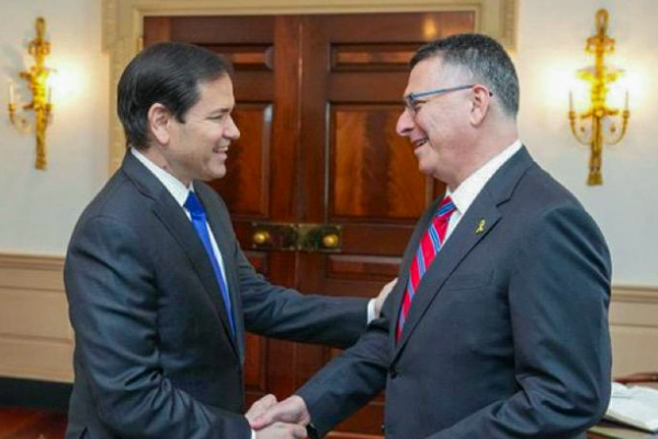 İsrail Dışişleri Bakanı Saar, ABD’li mevkidaşı ile bir araya geldi