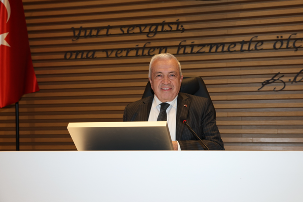 Başkan Özdemir: Vatandaşın verdiği parayı yatırıma dönüştürüyoruz