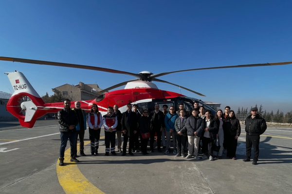 Kayseri Bilişim Akademisi öğrencileri, havacılık teknolojilerini yerinde inceledi
