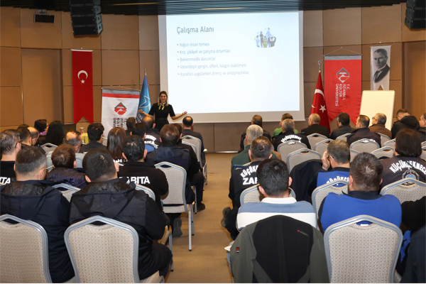 Küçükçekmece Belediyesi’nden zabıta personeline yönelik eğitim