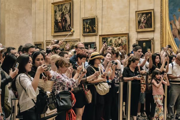 Louvre Müzesi, sendikaların grev çağrısı nedeniyle bu hafta kapanabilir