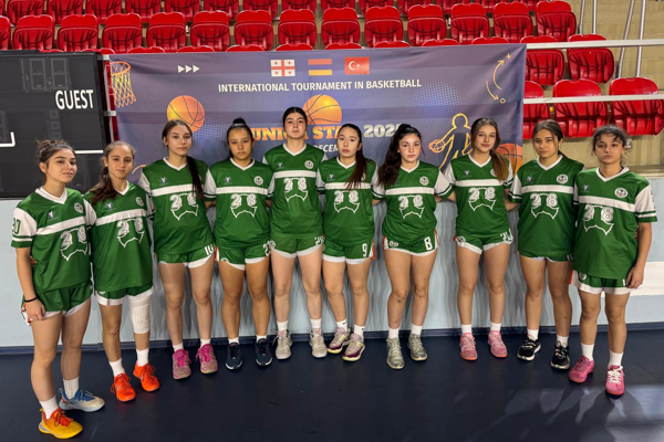 Giresun Belediyespor U 16 Kız Basketbol Takımı şampiyon oldu