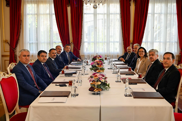 Vali Aktaş, Düzensiz Göçle Mücadele Toplantısı’na katıldı