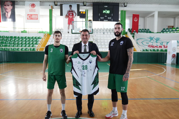 Başkan Köse’den Kerasus Basketbol Takımı’na ziyaret