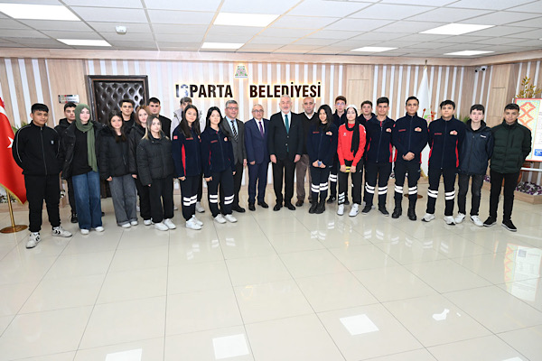 Öğrencilerden Başkan Başdeğirmen’e ziyaret