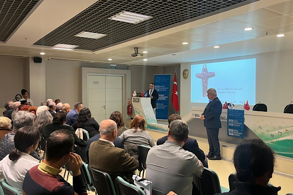 UNESCO Derneği Bursa’dan “Bazilika ve Papa” konferansı