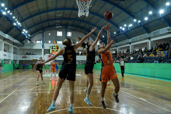 Edremit Belediyesi Gürespor evinde kazandı