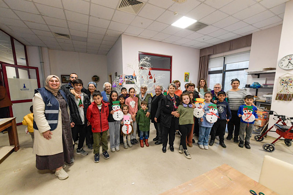 İzmir’de çölyak hastası çocuklar için yeni yıl etkinliği düzenlendi