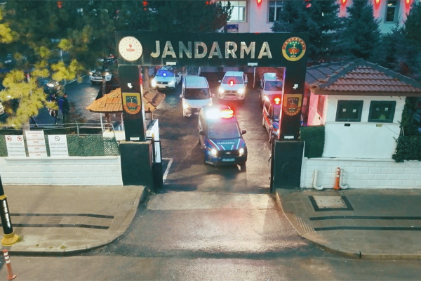 6 ilde Organize Suç Örgütlerine operasyon: 61 gözaltı