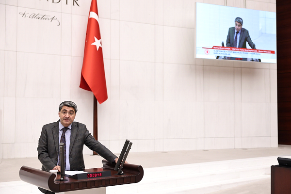 Ekmen: Türkiye’de akademik kapasitenin giderek daraldığı hepimizin malumudur