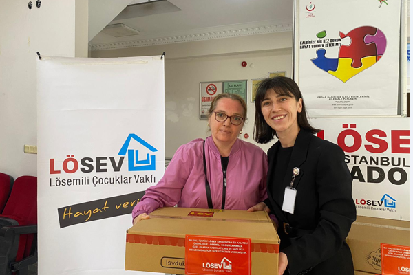 LÖSEV Mutlu Et Paketlerini ulaştırmaya İstanbul’da devam ediyor