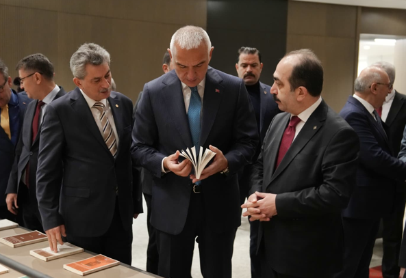 Kültür ve Turizm Bakanlığı’ndan 100 kitaplık kültür hamlesi