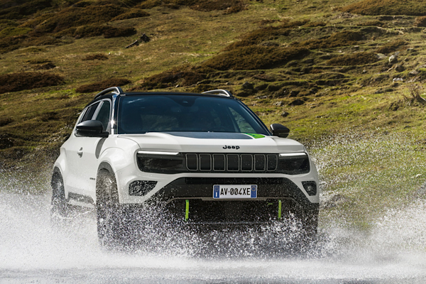 Jeep Aralık ayında Avenger ve Compass modelleri için takas ve kredi desteği sunuyor