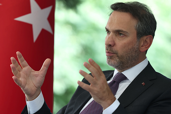 Bayraktar, Leghari  ile görüştü