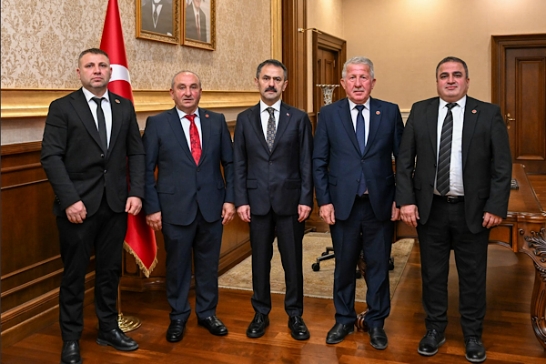 Kandıra muhtarları Vali İlhami Aktaş’ı ziyaret etti