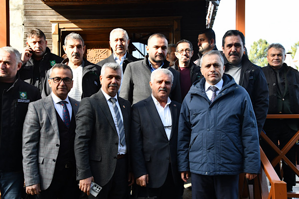 Başkan Çenet, muhtarlarla bir araya geldi