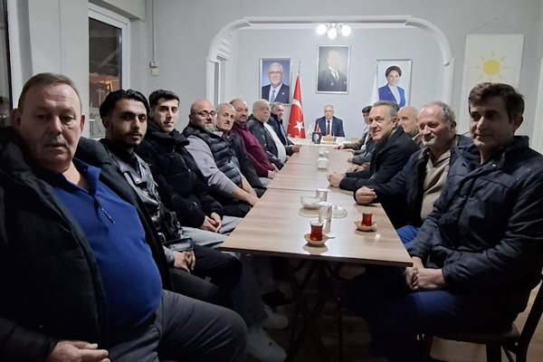 İYİ Parti Gemlik’te 17 yeni üye için Rozet Töreni düzenledi