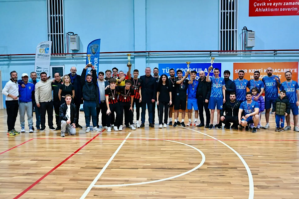 Karacabey’de Ayak Tenisi Turnuvası sona erdi