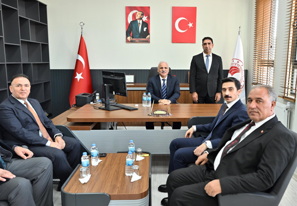 Vali Zorluoğlu, Ergani’de ziyaretler gerçekleştirdi