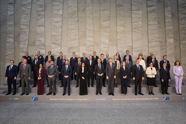 Bakan Georgiev, NATO Dışişleri Bakanları Toplantısı’na katıldı