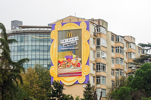 McDonald’s Türkiye’den Friends hayranlarına özel menüler ve koleksiyon figürleri